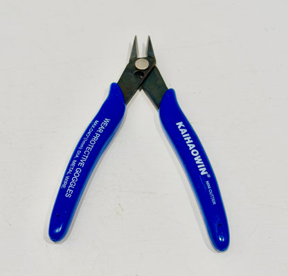 KAIHAOWIN mini flush cutters with blue handles showing branding and safety markings